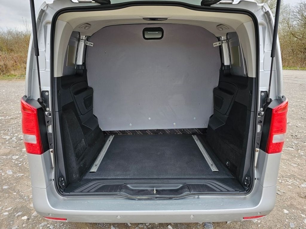 Used Mercedes-Benz Vito 2017 for sale - 77629125: Photo 6