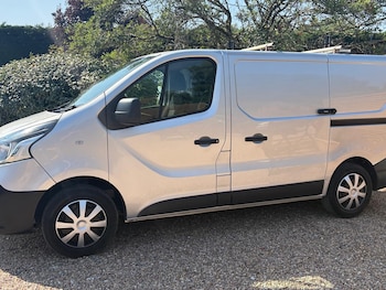 Used Renault Trafic 2018 for sale - 79228649: Photo