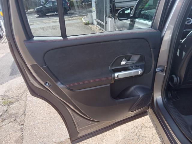 Used Mercedes-Benz GLB 2023 for sale - 76531435: Photo 28