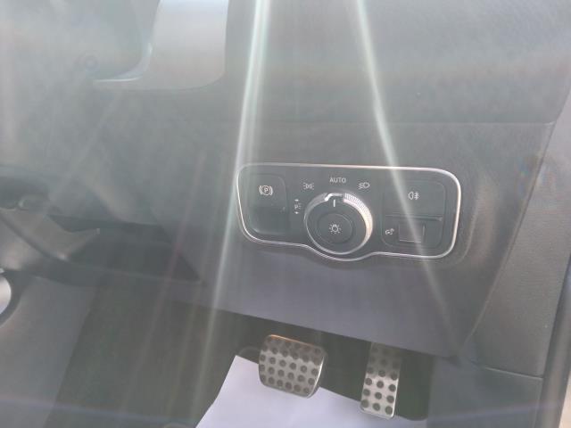 Used Mercedes-Benz GLB 2023 for sale - 76531435: Photo 31