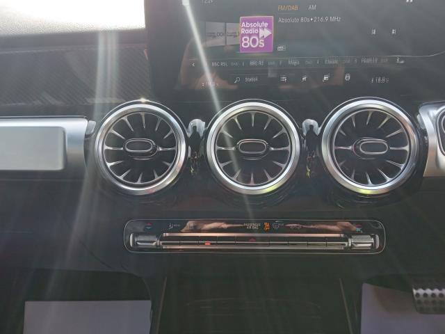 Used Mercedes-Benz GLB 2023 for sale - 76531435: Photo 37