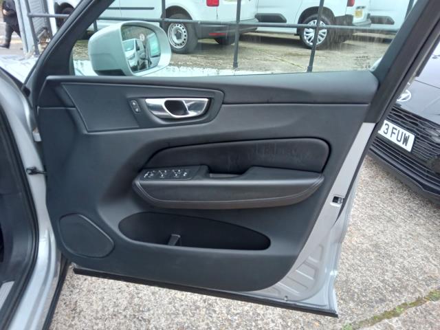 Used Volvo XC60 2023 for sale - 76531433: Photo 32