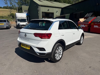 Used Volkswagen T-Roc 2019 for sale - 79194505: Photo