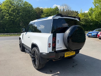 Used Land Rover Defender 90 2022 for sale - 78306512: Photo