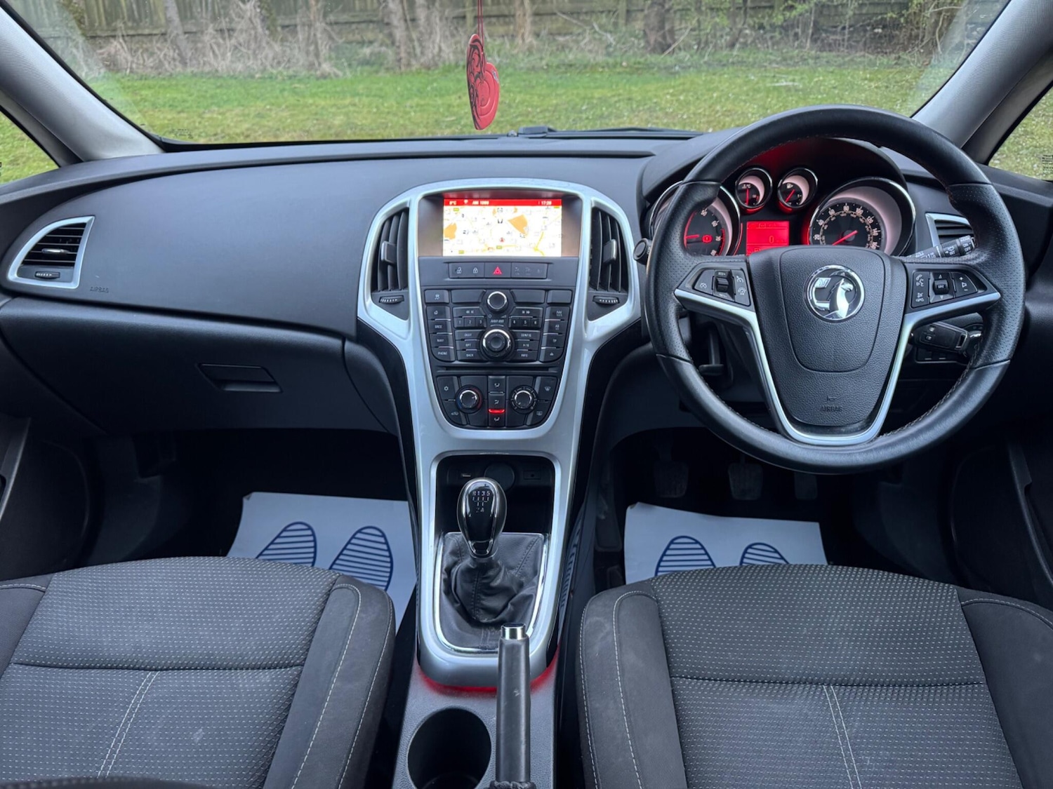 Used Vauxhall Astra 2015 for sale - 78100940: Photo 18