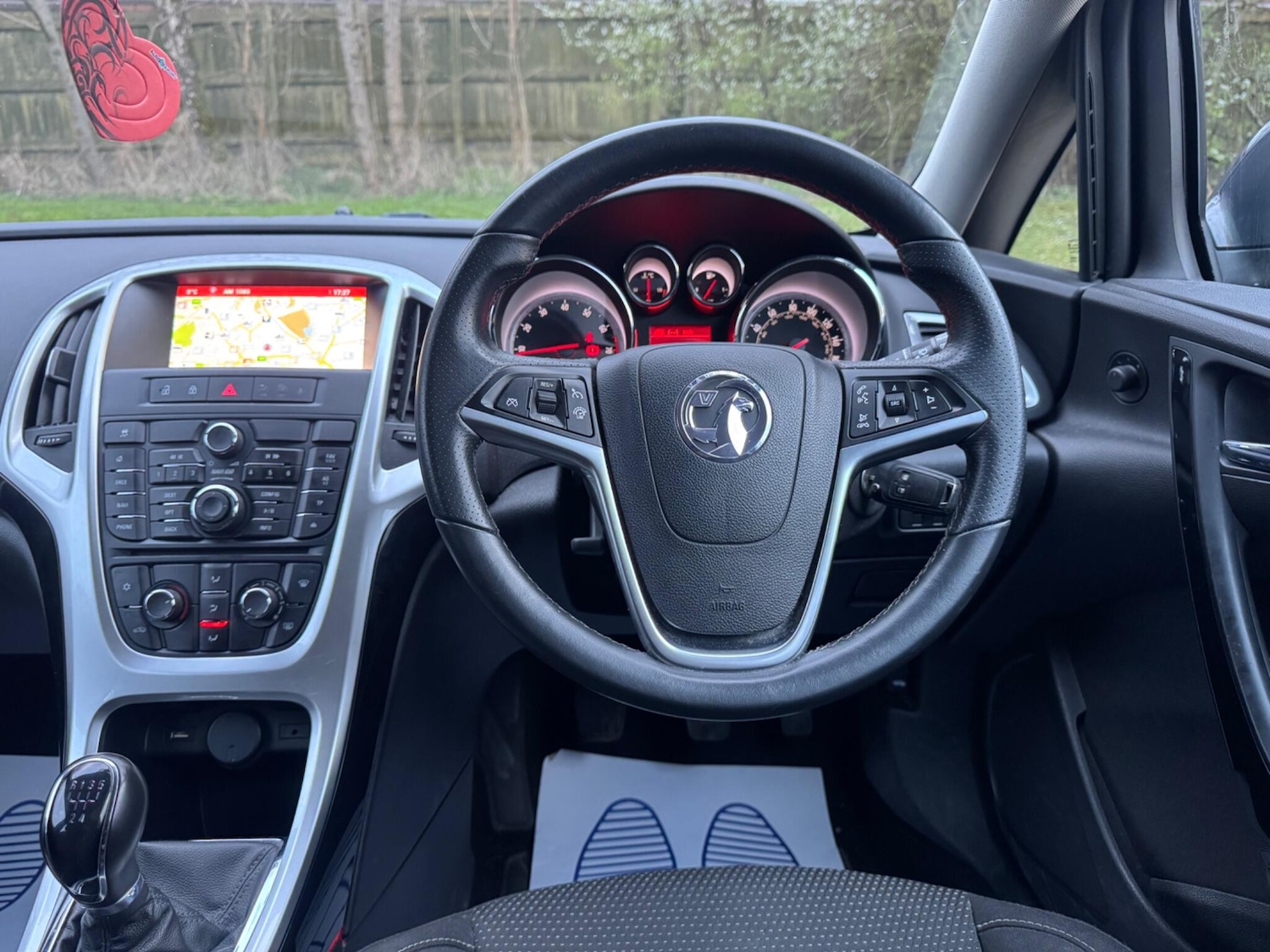 Used Vauxhall Astra 2015 for sale - 78100940: Photo 19