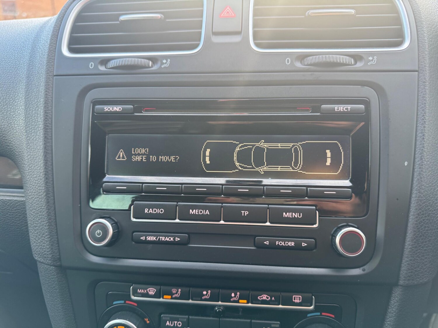 Used Volkswagen Golf for sale - 78100501: Photo 24