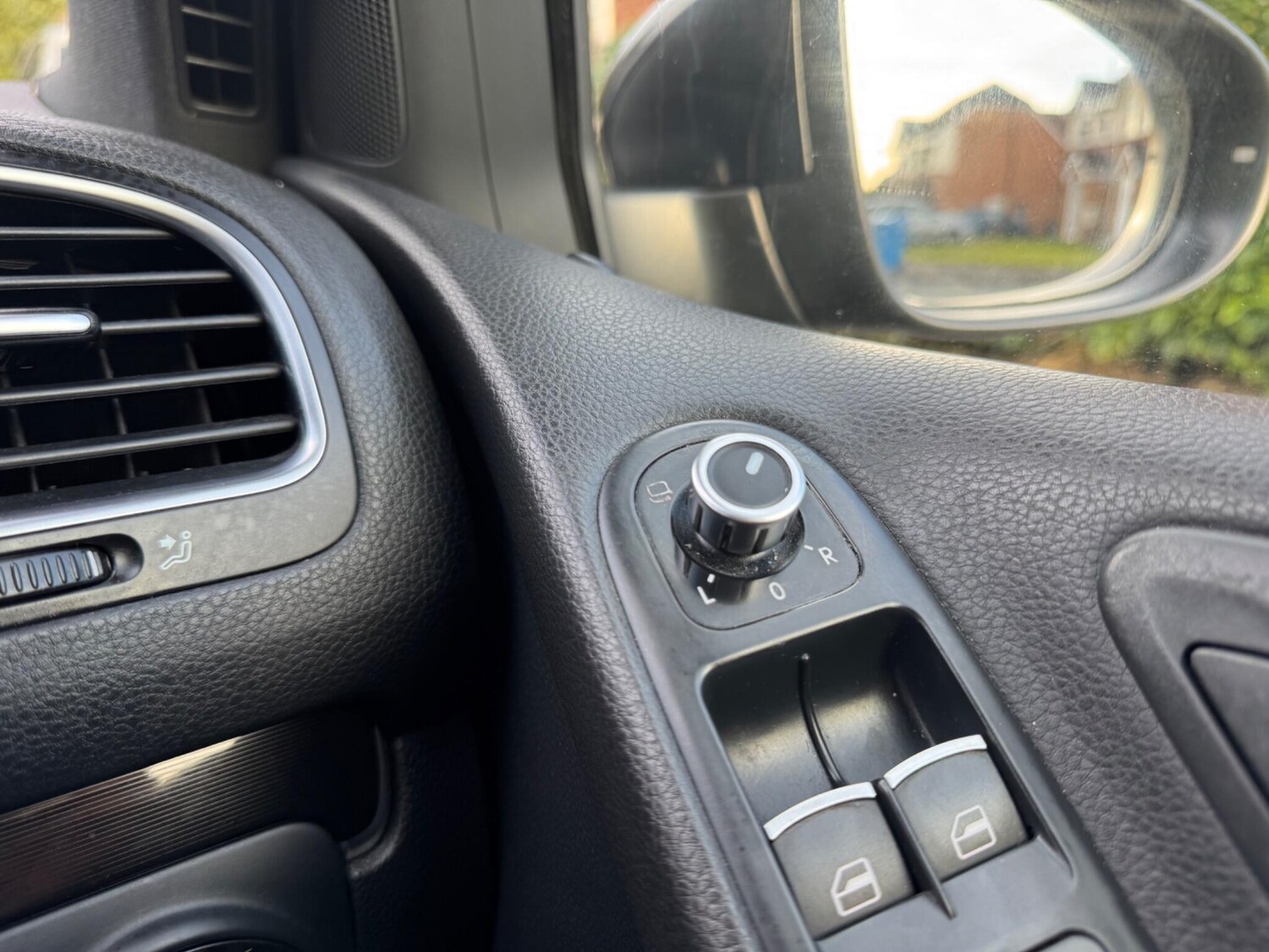 Used Volkswagen Golf for sale - 78100501: Photo 29