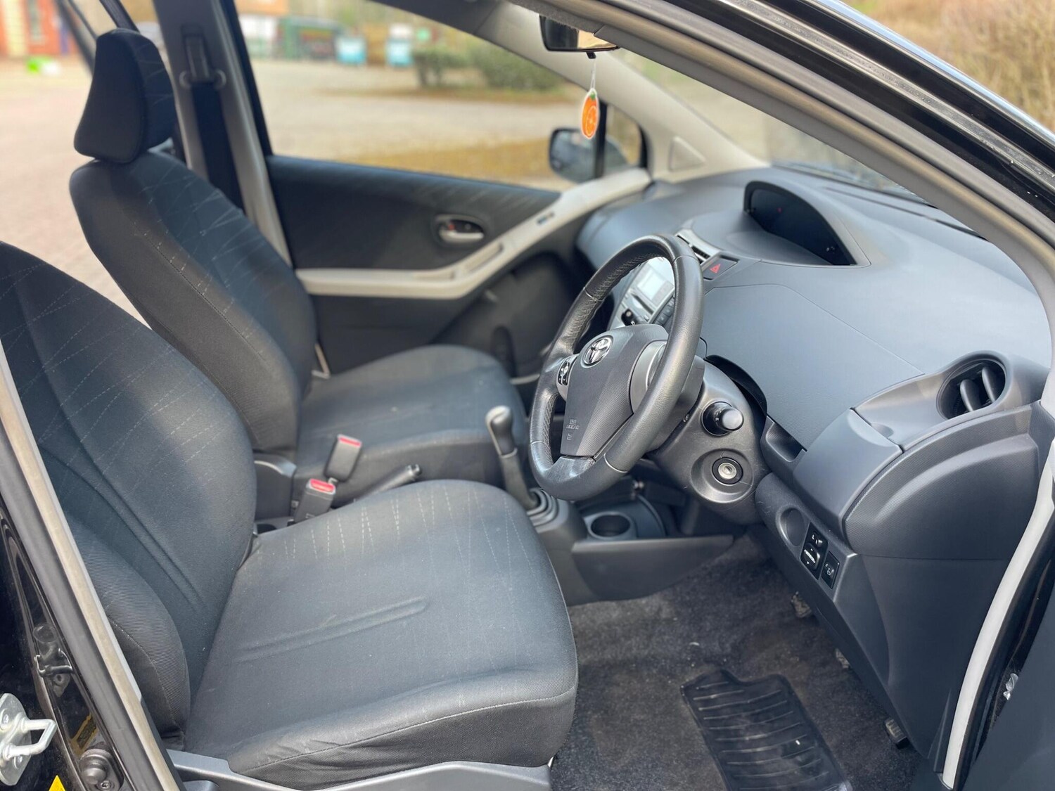 Used Toyota Yaris for sale - 78214262: Photo 11