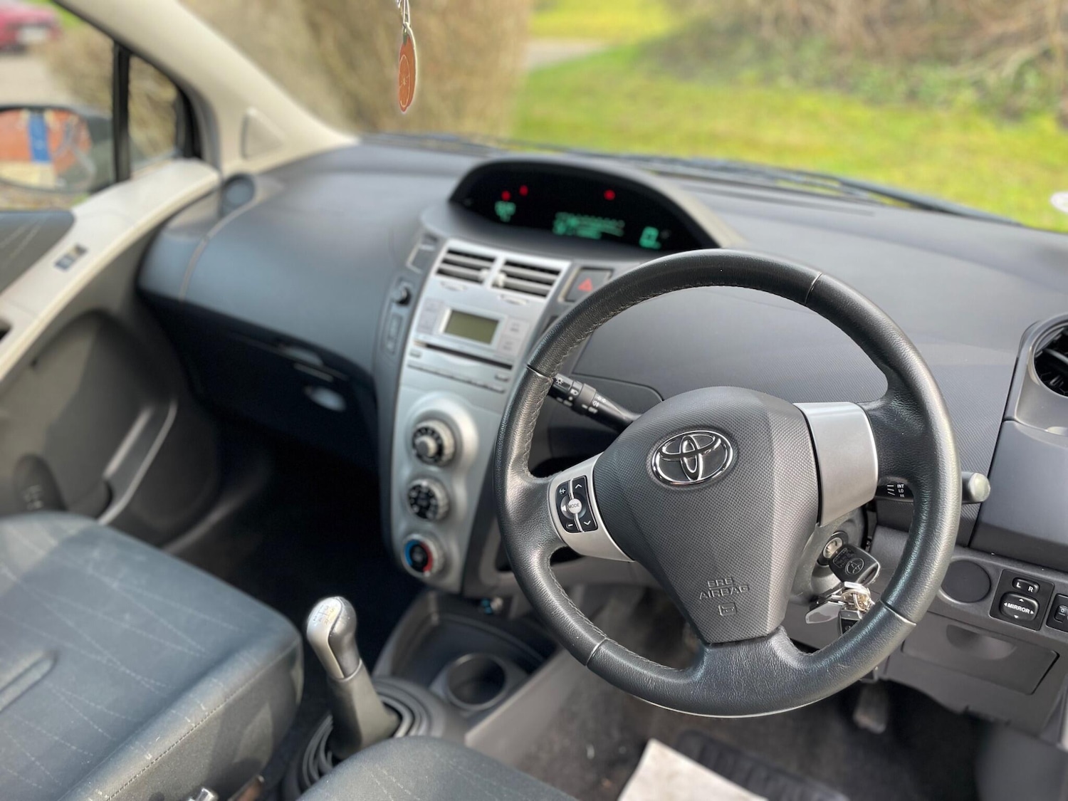 Used Toyota Yaris for sale - 78214262: Photo 8