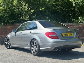 Used Mercedes-Benz C Class 2013 for sale - 79269026: Photo