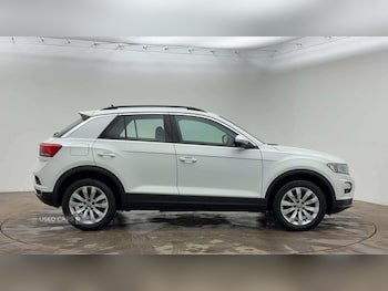 Used Volkswagen T-Roc 2020 for sale - 75979160: Photo