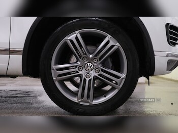 Used Volkswagen Touareg 2016 for sale - 74969815: Photo
