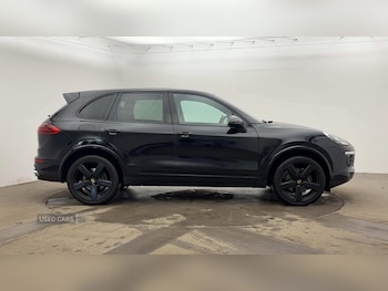 Used Porsche Cayenne 2018 for sale - 75709001: Photo