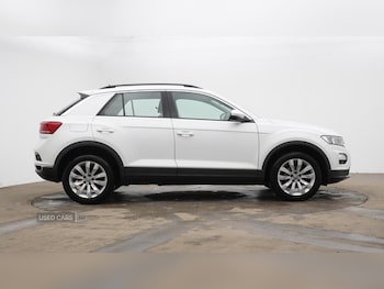 Used Volkswagen T-Roc 2020 for sale - 75430213: Photo