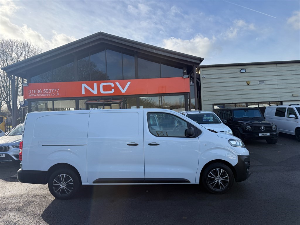 Used Vauxhall Vivaro 2022 for sale - 76603059: Photo 2