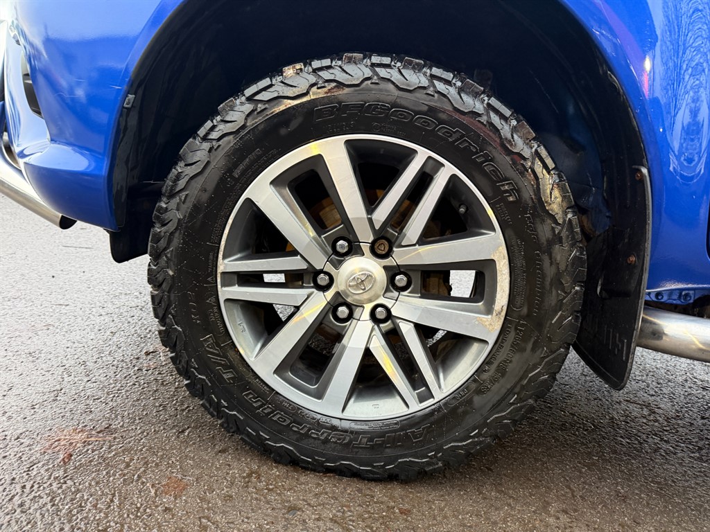 Used Toyota Hilux 2017 for sale - 76928320: Photo 11