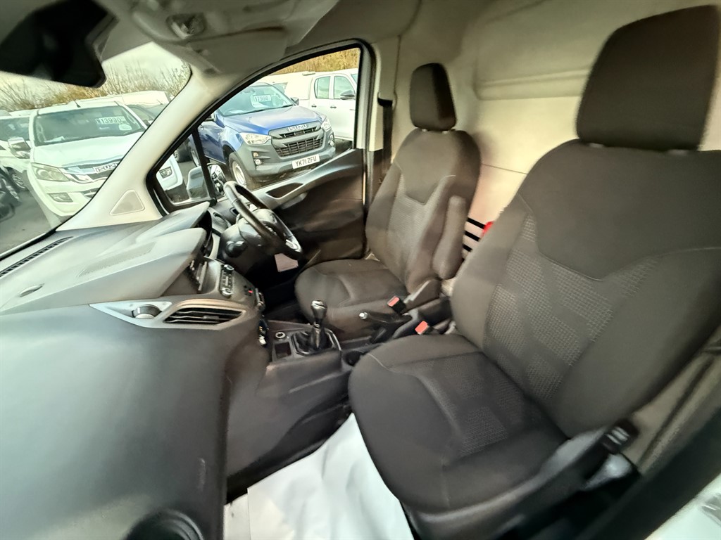 Used Ford Transit Courier 2019 for sale - 76738556: Photo 9