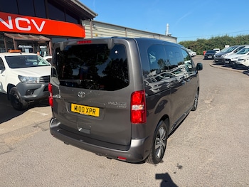 Used Toyota PROACE CITY Verso 2019 for sale - 79486228: Photo