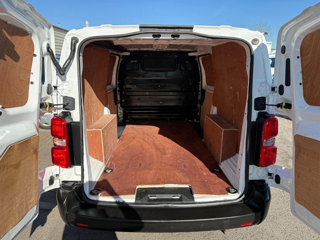 Used Vauxhall Vivaro 2020 for sale - 78152820: Photo 6