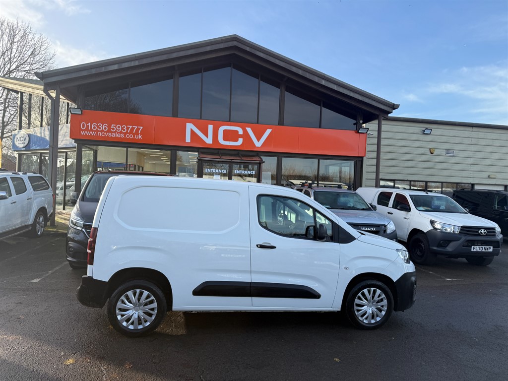 Used Citroen Berlingo 2020 for sale - 76862001: Photo 2