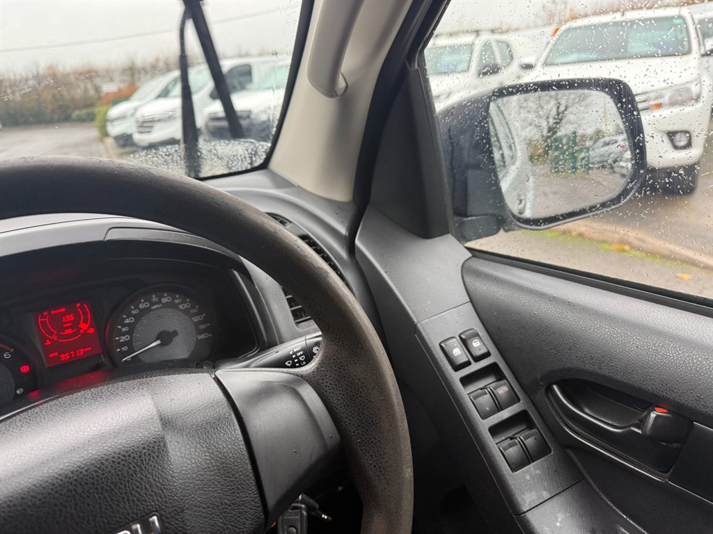 Used Isuzu D-Max 2018 for sale - 76818092: Photo 15