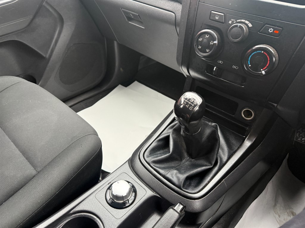 Used Isuzu D-Max 2018 for sale - 76818092: Photo 17