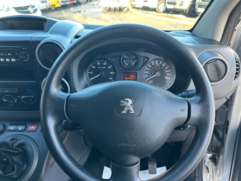 Used Peugeot Partner 2018 for sale - 77581710: Photo 23