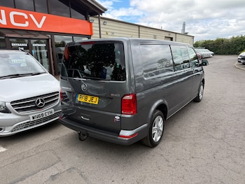 Used Volkswagen Transporter 2018 for sale - 78568715: Photo