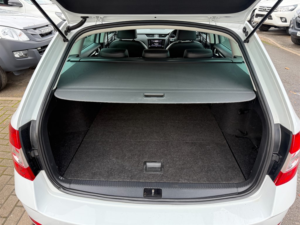 Used Skoda Octavia 2019 for sale - 76479989: Photo 12