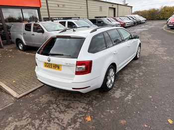 Used Skoda Octavia 2019 for sale - 76479989: Photo