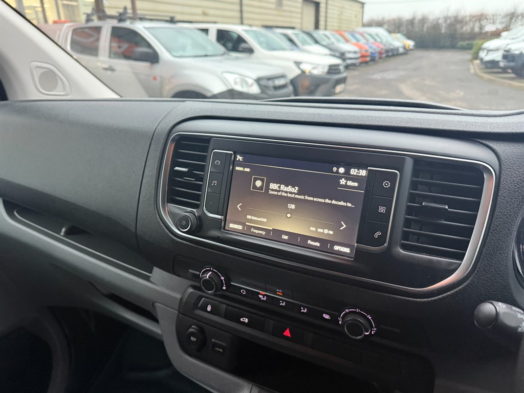 Used Vauxhall Vivaro 2022 for sale - 77047916: Photo 15