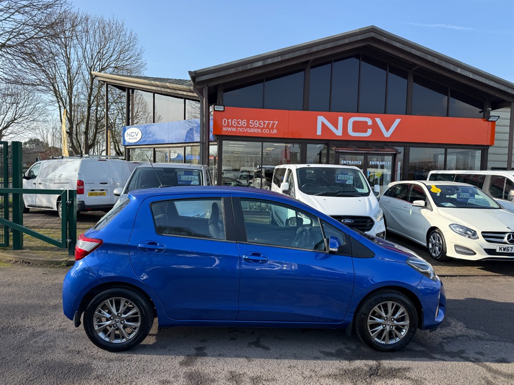 Used Toyota Yaris 2020 for sale - 77665349: Photo 2