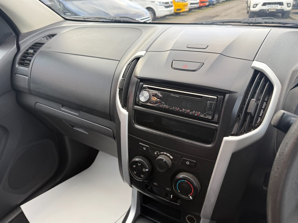 Used Isuzu D-Max 2016 for sale - 77708396: Photo 11