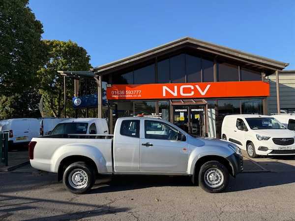 Used Isuzu D-Max 2018 for sale - 76034081: Photo 2