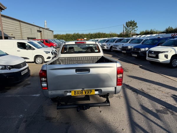 Used Isuzu D-Max 2018 for sale - 76034081: Photo 5