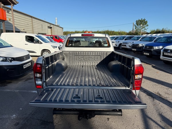 Used Isuzu D-Max 2018 for sale - 76034081: Photo 7