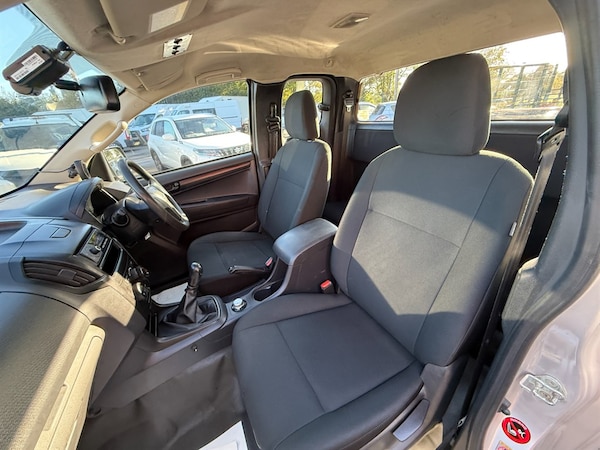 Used Isuzu D-Max 2018 for sale - 76034081: Photo 9
