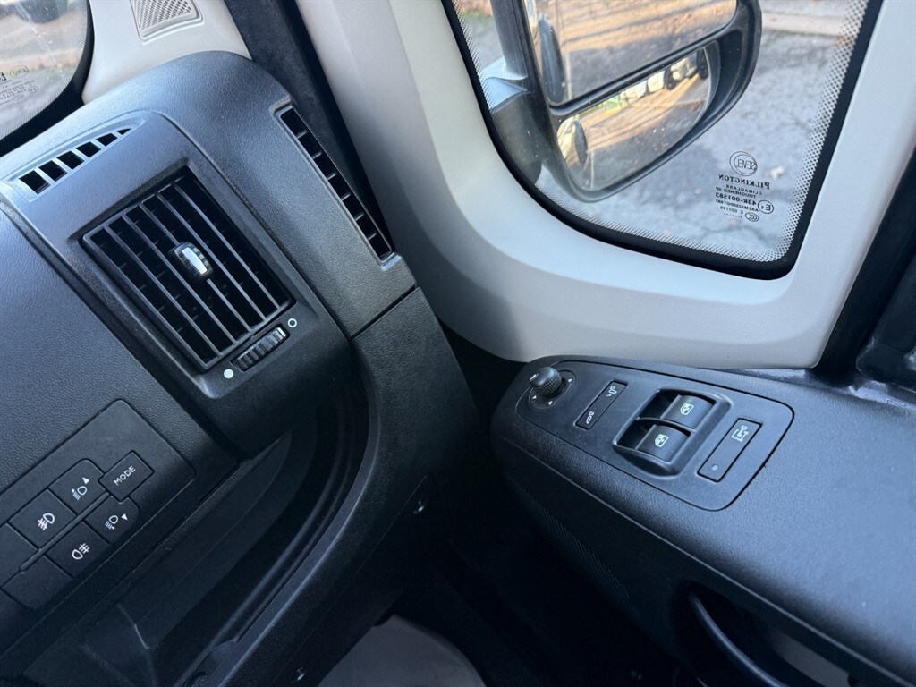 Used Peugeot Boxer 2017 for sale - 76603043: Photo 18