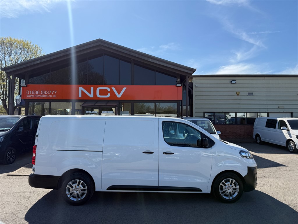 Used Vauxhall Vivaro 2020 for sale - 78159127: Photo 2