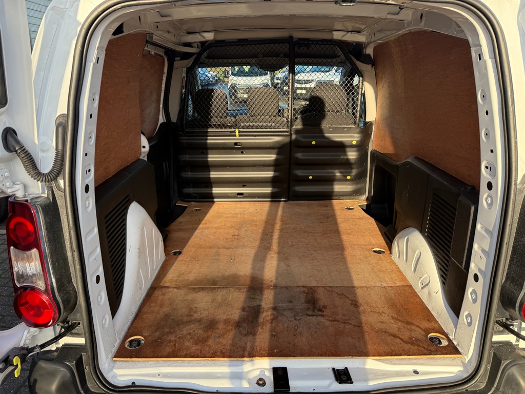 Used Peugeot Partner 2018 for sale - 76709768: Photo 10