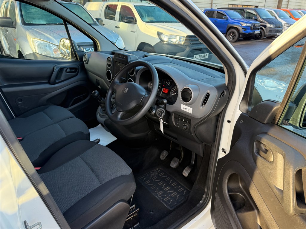 Used Peugeot Partner 2018 for sale - 76709768: Photo 14