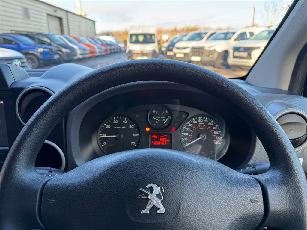 Used Peugeot Partner 2018 for sale - 76709768: Photo 15