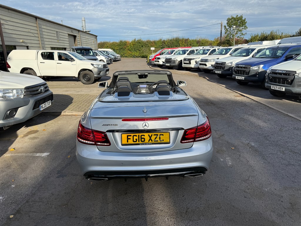 Used Mercedes-Benz E Class 2016 for sale - 76196196: Photo 9