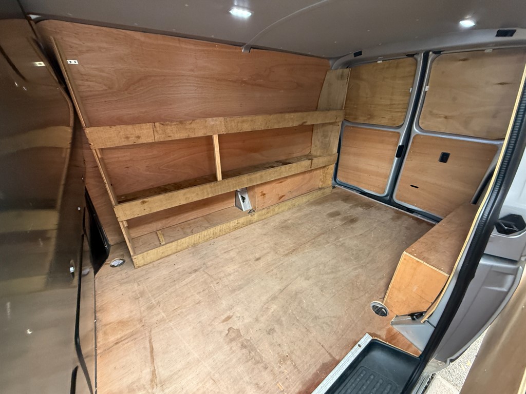 Used Volkswagen Transporter 2021 for sale - 76428396: Photo 11