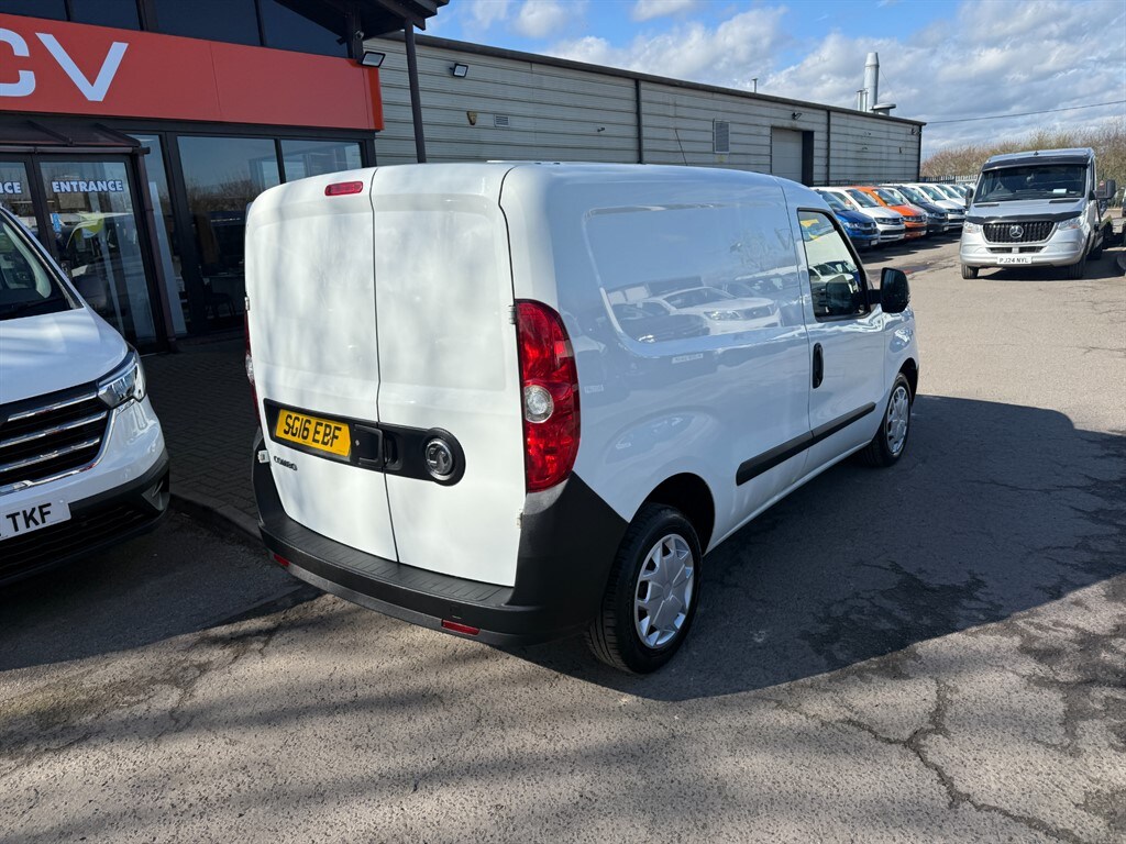Used Vauxhall Combo 2016 for sale - 77819228: Photo 3
