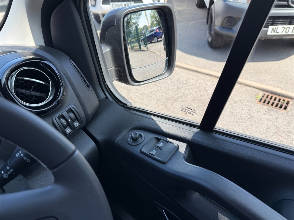 Used Renault Trafic 2021 for sale - 77981231: Photo 30