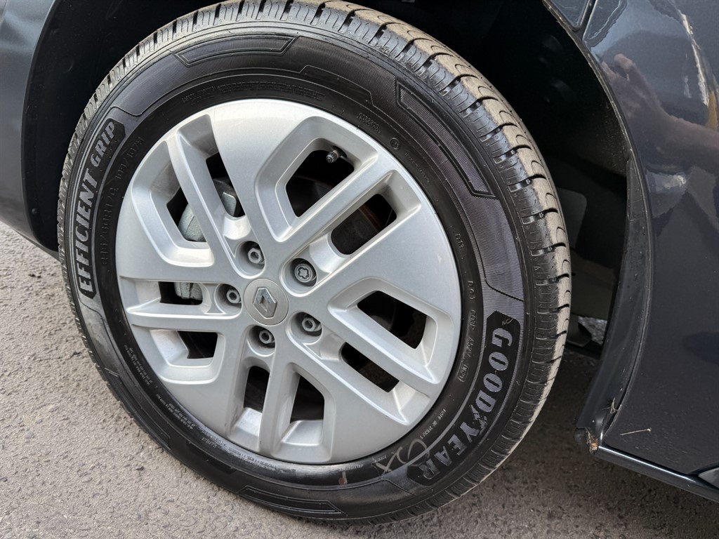 Used Renault Trafic 2021 for sale - 77981231: Photo 35