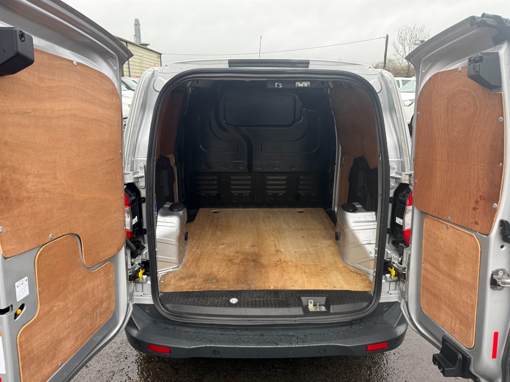 Used Ford Transit Courier 2021 for sale - 76766566: Photo 6