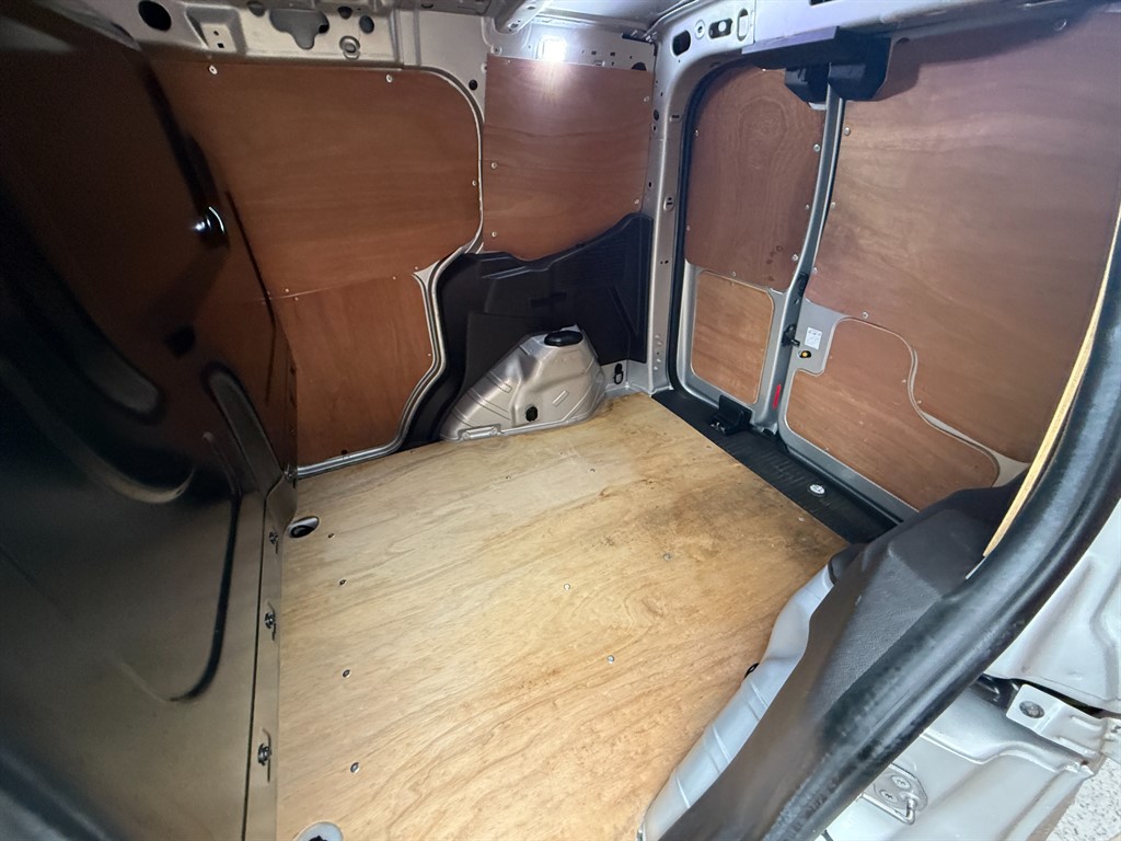 Used Ford Transit Courier 2021 for sale - 76766566: Photo 9